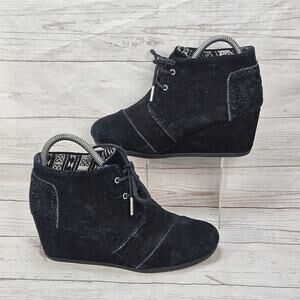 Toms Boots Womens 8.5 Wedge Ankle Booties Black Suede Round Toe Casual Comfort